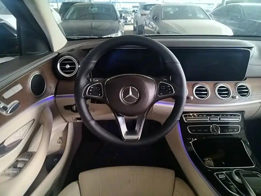 2016 Mercedes-Benz E-Class E 200 L — миниатюра 11
