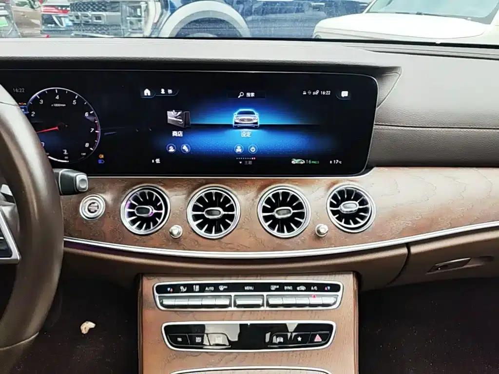 Mercedes-Benz E-Class 2022 Facelift III E 300 L Luxury — миниатюра 13