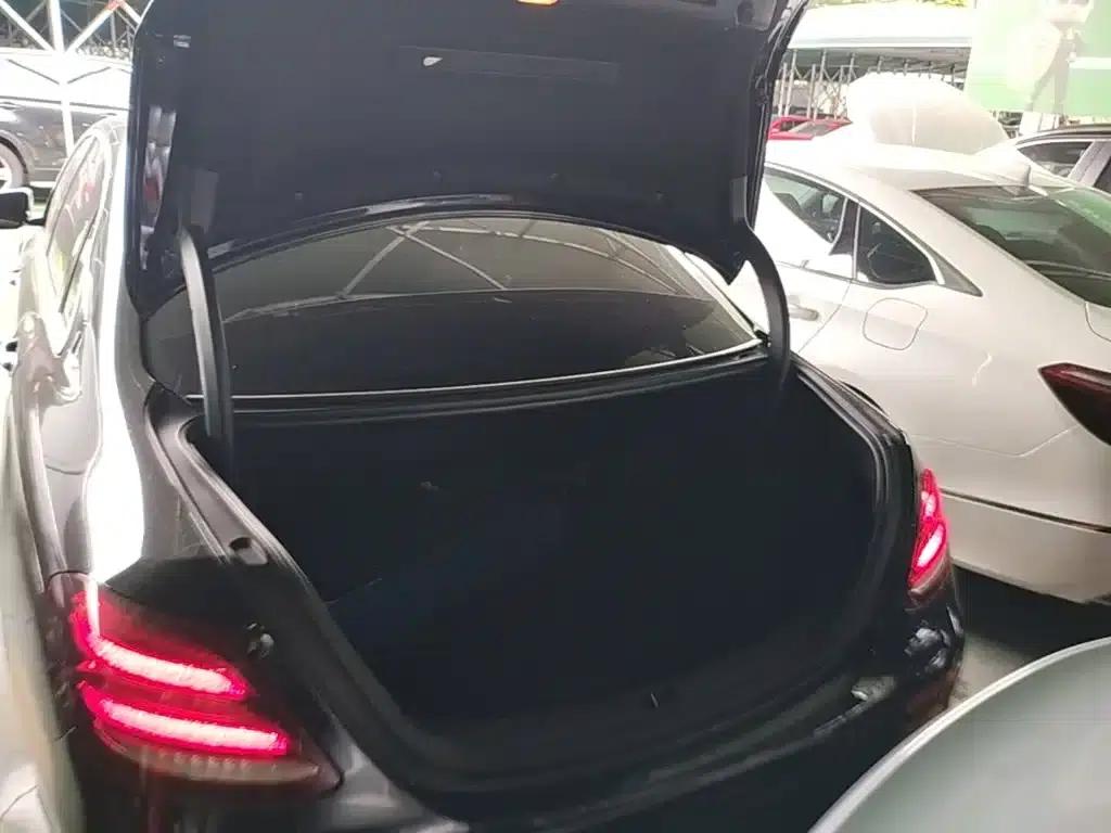 2019 Mercedes-Benz E-Class E 260 L Sport — миниатюра 19
