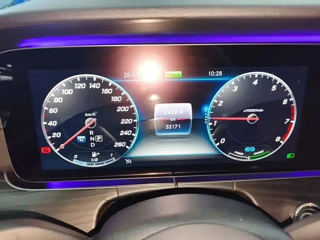2019 Mercedes-Benz E-Class E 260 L Sport — миниатюра 12