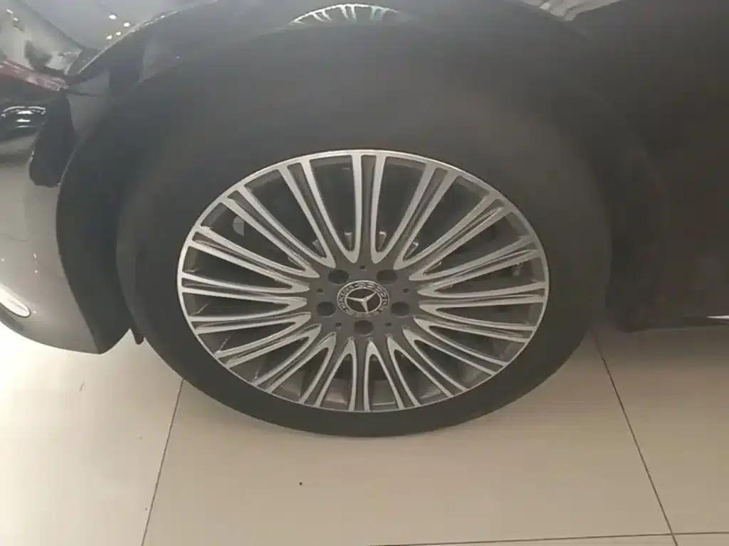 Mercedes-Benz E-Class 2021 Facelift E 300 L Luxury — миниатюра 23