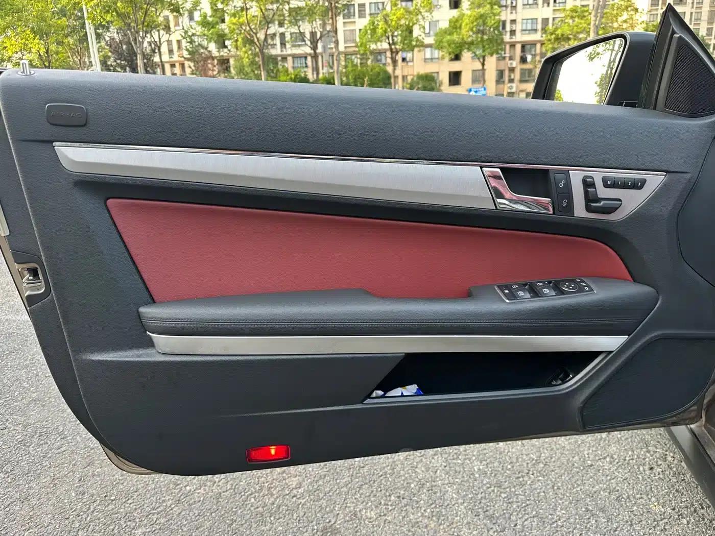 Imported Mercedes-Benz E-Class 2012 E 260 CGI Convertible — миниатюра 32