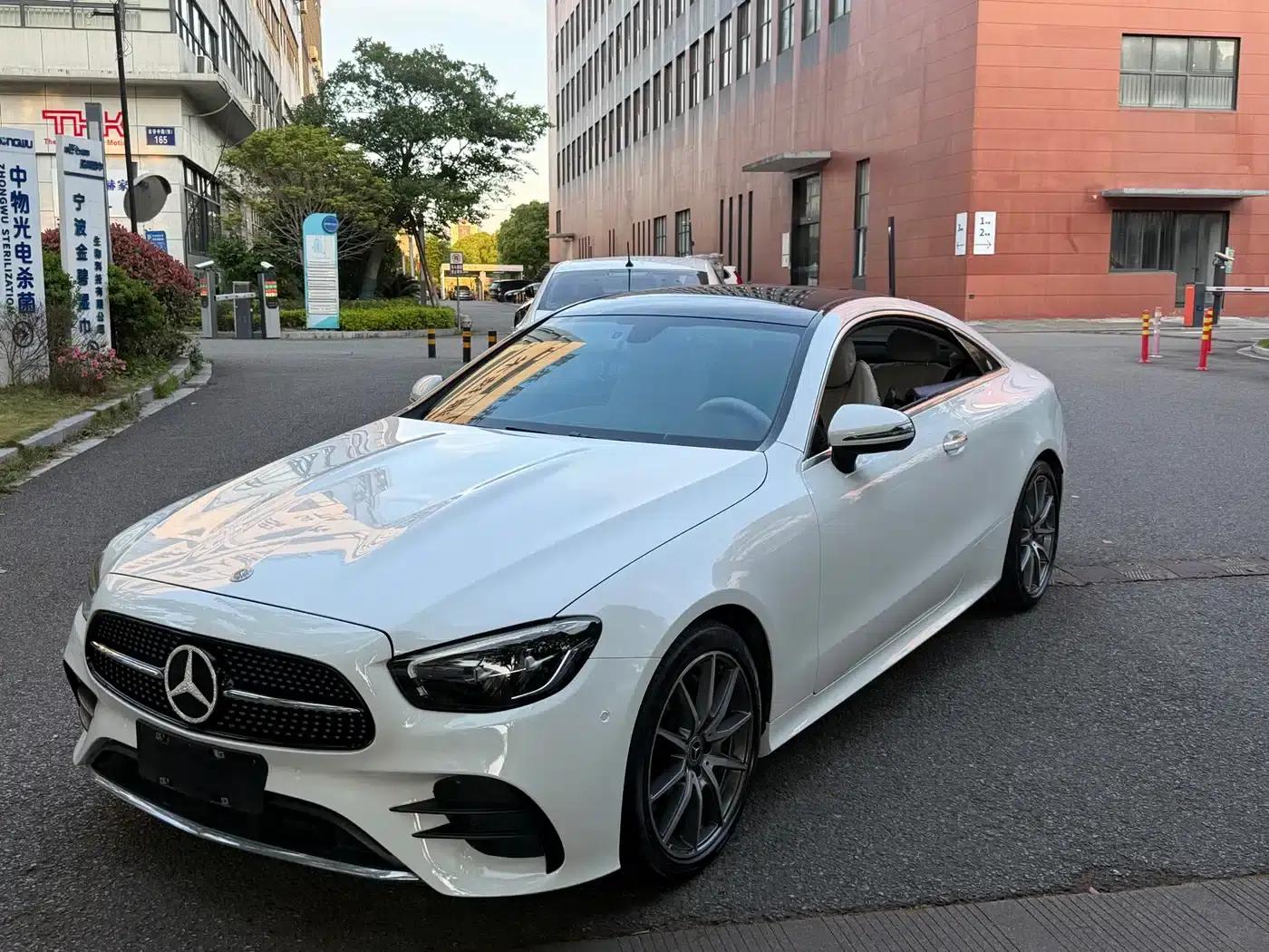 Imported Mercedes-Benz E-Class 2021 E 260 Coupe — миниатюра 1