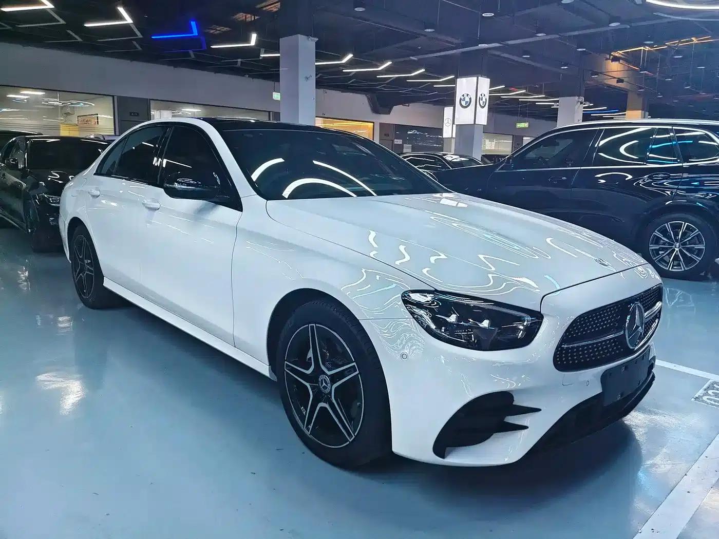 2022 Mercedes-Benz E-Class Imported Model, E 260 Fashion Sport Edition — миниатюра 3