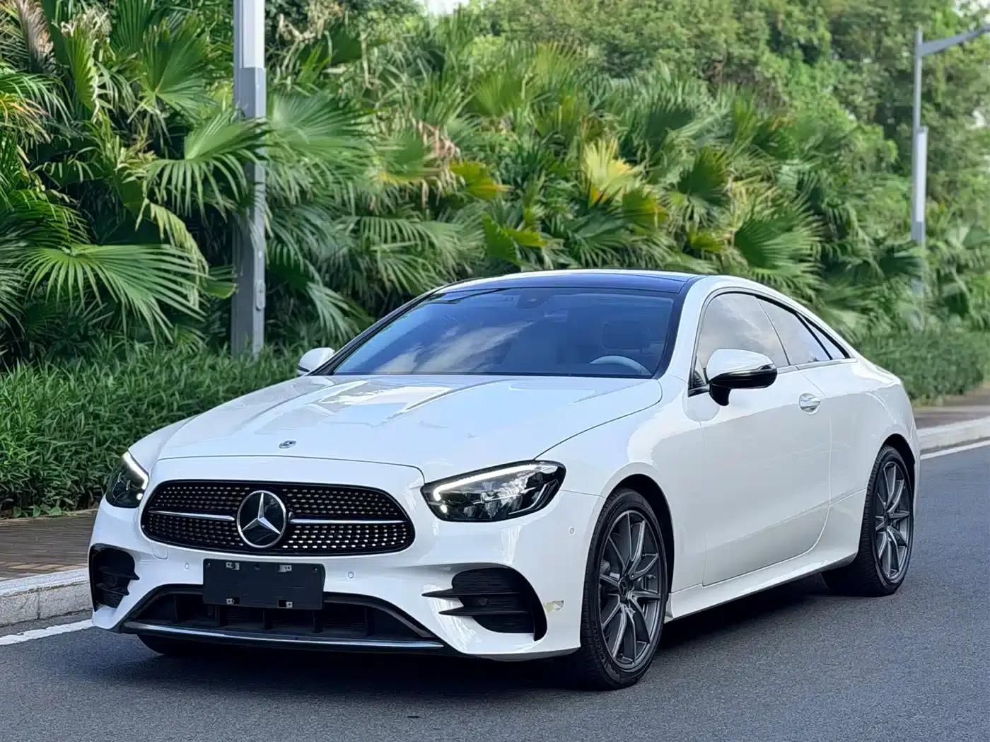 Imported Mercedes-Benz E-Class 2023 Facelift E 260 Coupe — миниатюра 1