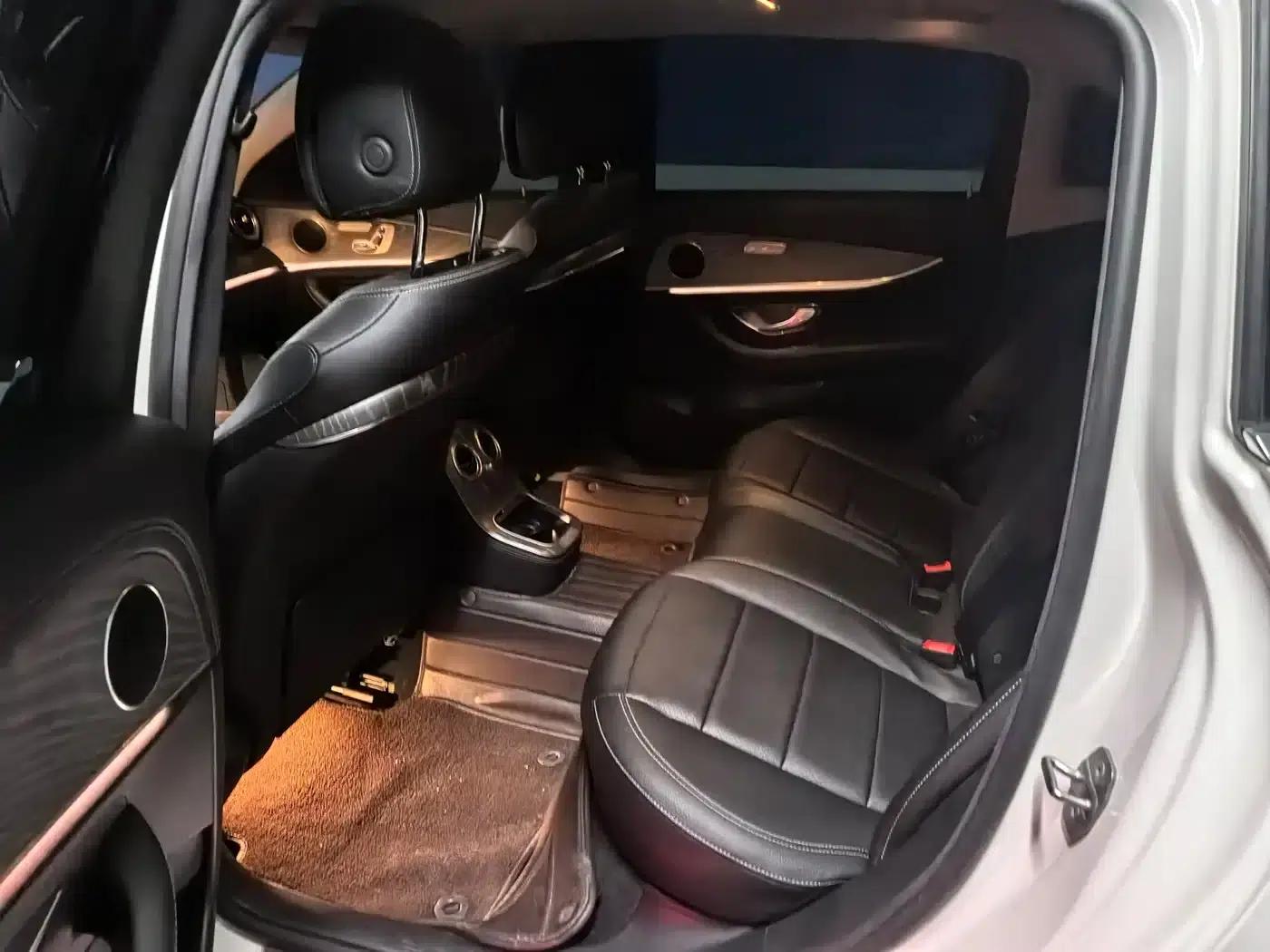 Mercedes-Benz E-Class PHEV 2022 Facelift E 350 e L Plug-in Hybrid Sports Sedan — миниатюра 5