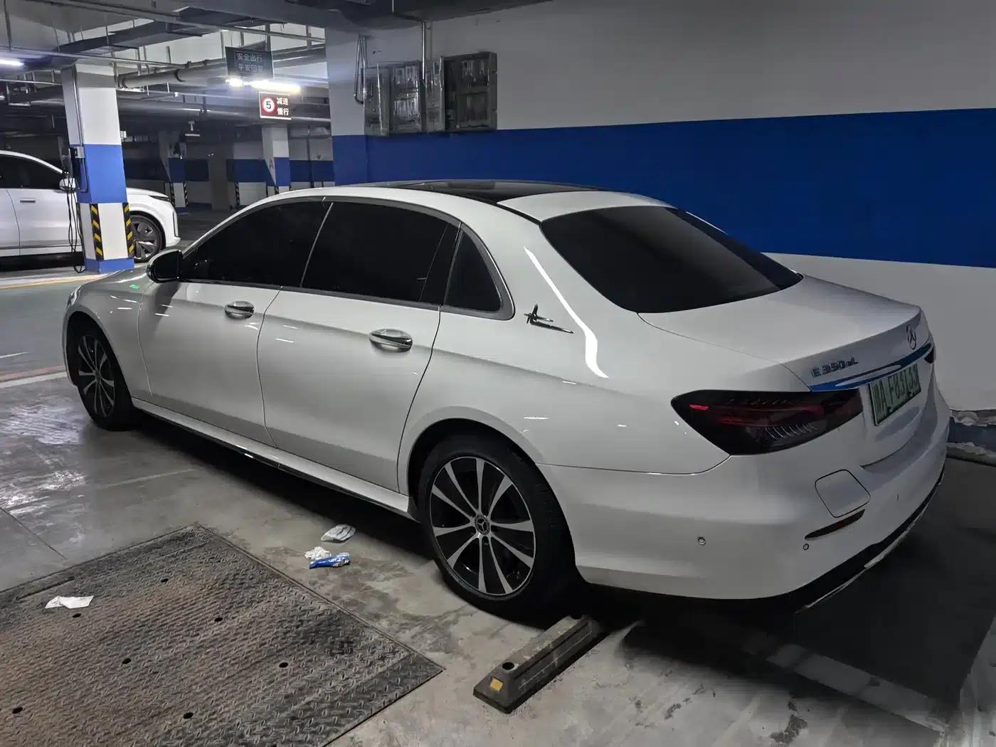 Mercedes-Benz E-Class PHEV 2022 Facelift E 350 e L Plug-in Hybrid Sports Sedan — миниатюра 7