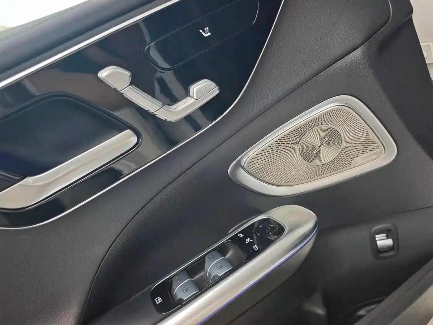 2025 Mercedes-Benz C-Class C 260 L Midnight Sport Edition — миниатюра 11