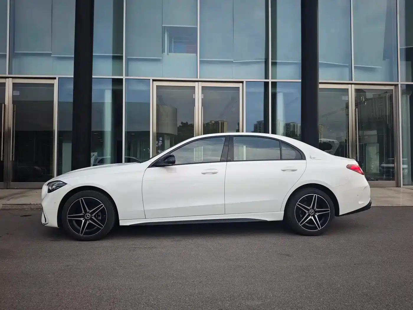 2025 Mercedes-Benz C-Class C 260 L Midnight Sport Edition — миниатюра 8