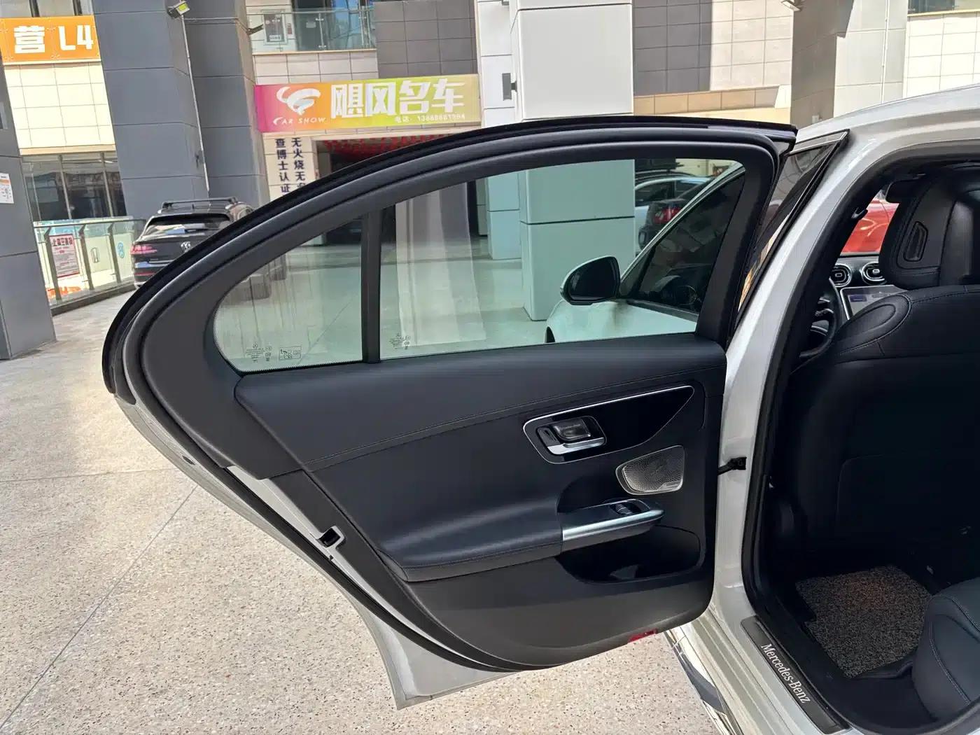 Mercedes-Benz C-Class 2024 Facelift C 260 L Sport Edition — миниатюра 18
