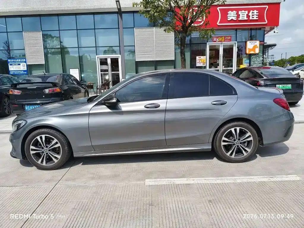 2018 Mercedes-Benz C-Class C 200 Sport Edition — миниатюра 3