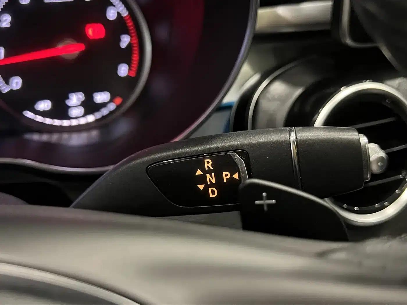 2018 Mercedes-Benz C-Class C 200 L Sport Edition — миниатюра 16