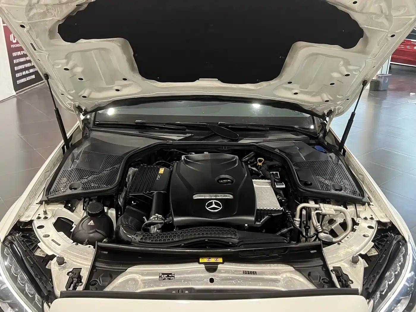 2018 Mercedes-Benz C-Class C 200 L Sport Edition — миниатюра 18