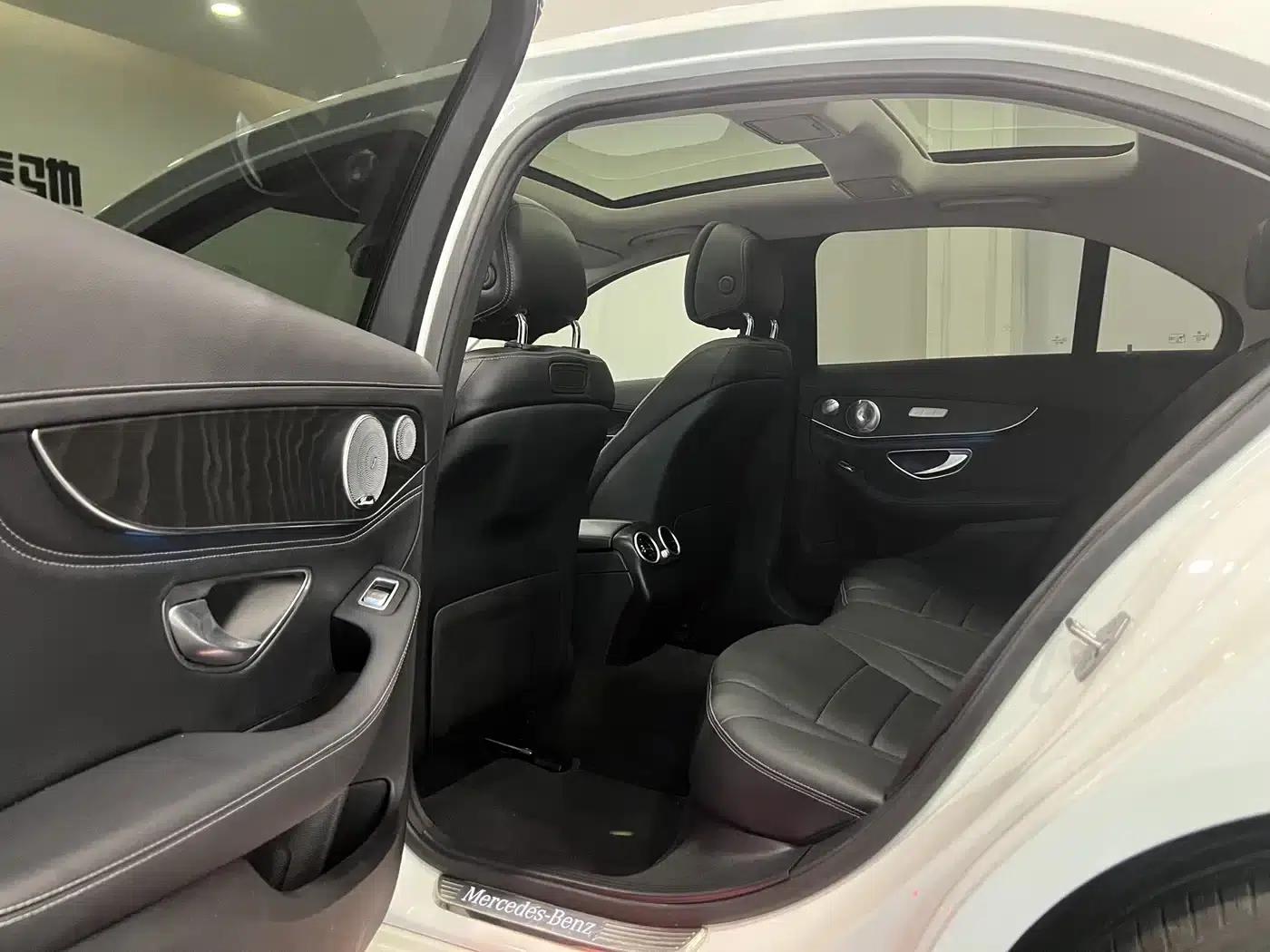 2018 Mercedes-Benz C-Class C 200 L Sport Edition — миниатюра 10