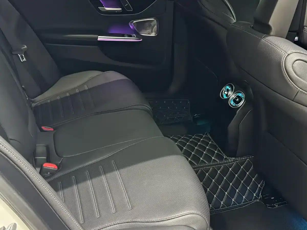 2023 Mercedes-Benz C-Class C 260 L Midnight Sport Edition — миниатюра 5