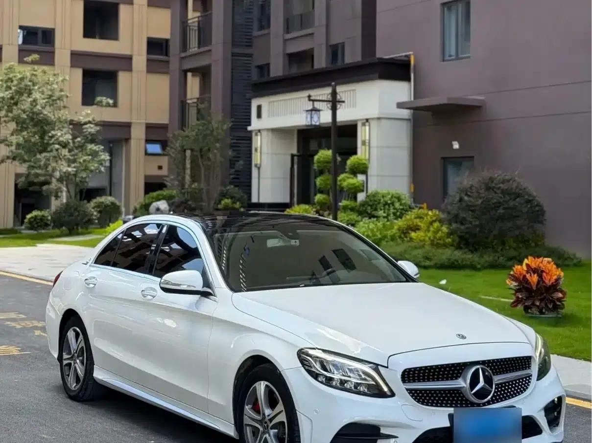 Mercedes-Benz C-Class 2019 Facelift C 260 L Sport Edition — миниатюра 1