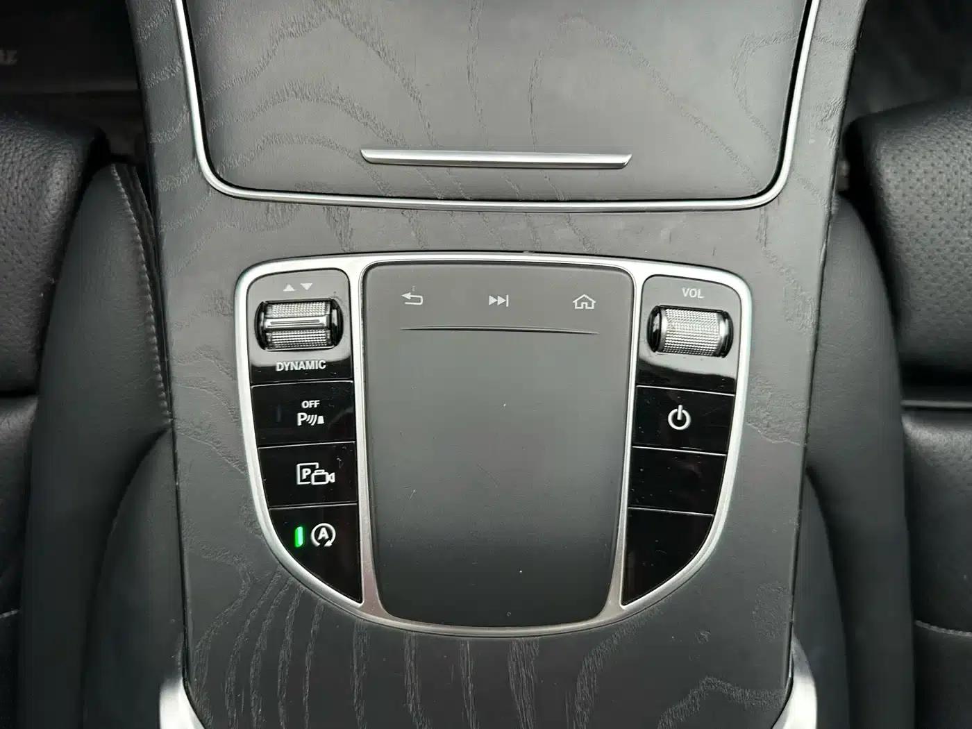 2020 Mercedes-Benz C-Class C 260 L Sport Edition — миниатюра 15