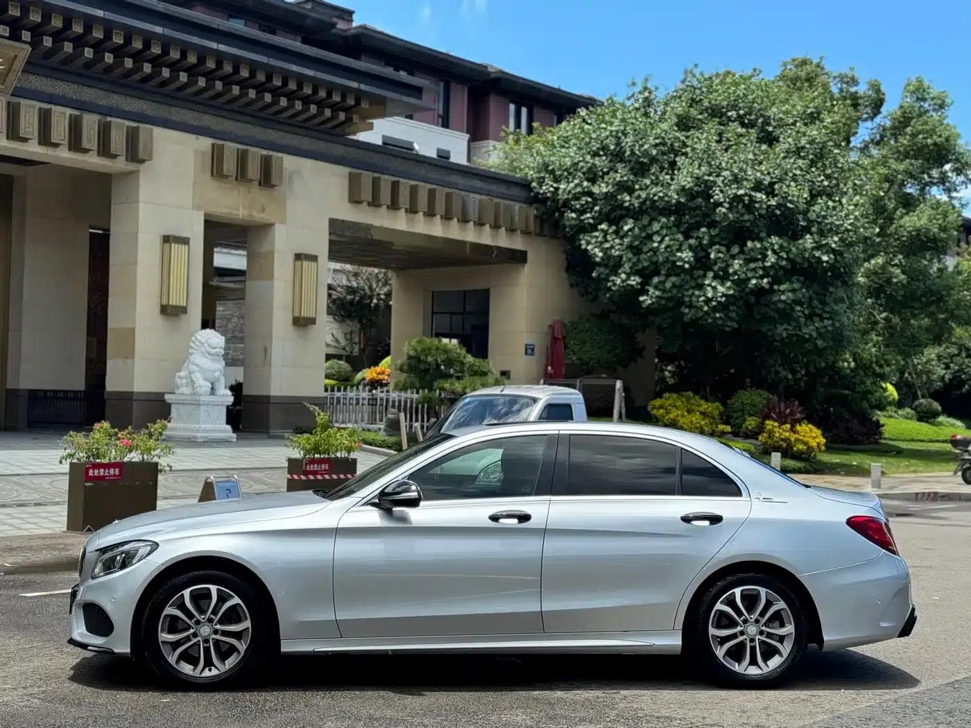 2015 Mercedes-Benz C-Class C 180 L Sport — миниатюра 13