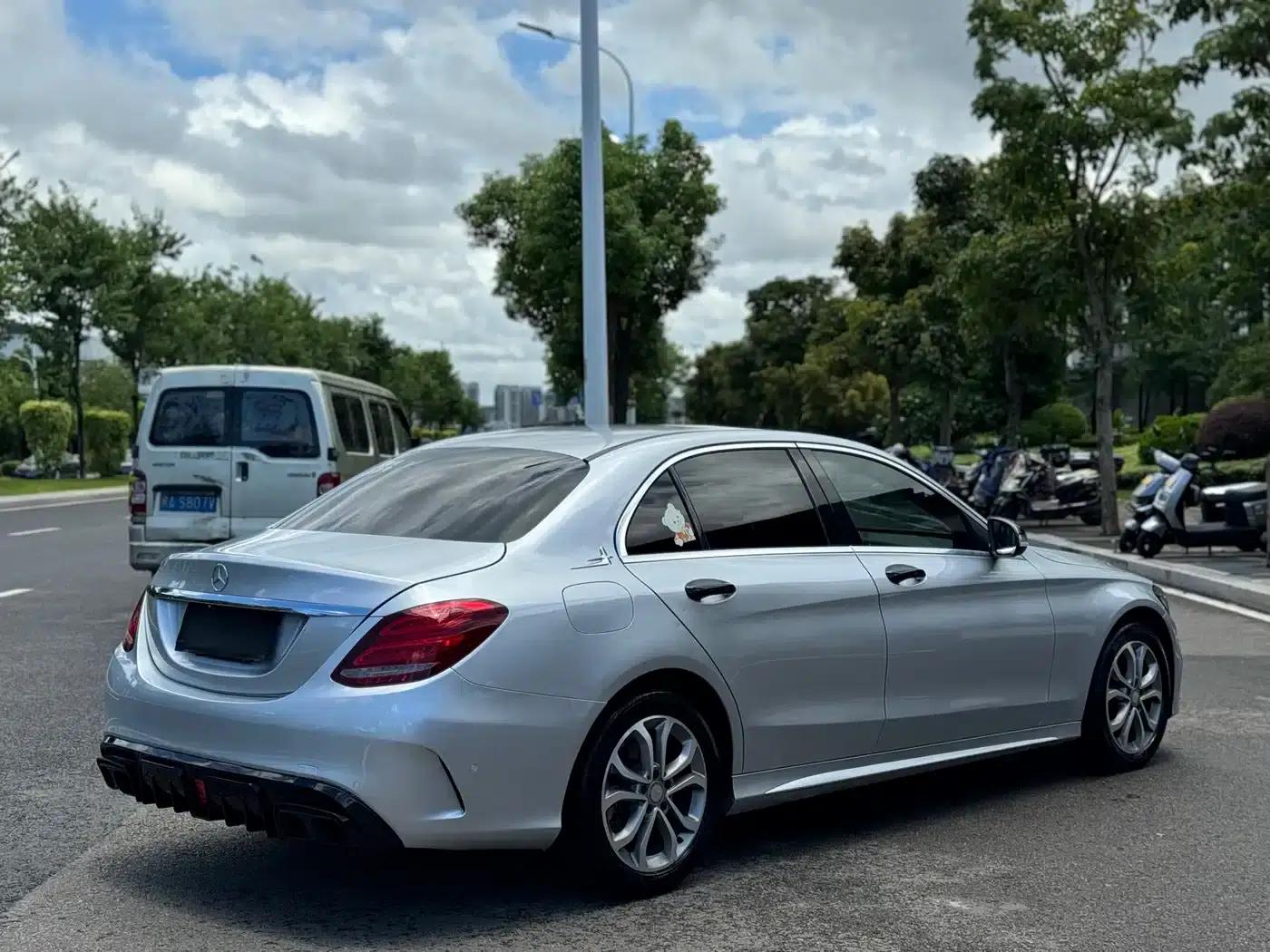 2015 Mercedes-Benz C-Class C 180 L Sport — миниатюра 15