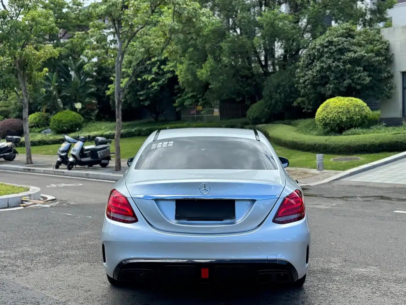 2015 Mercedes-Benz C-Class C 180 L Sport — миниатюра 16