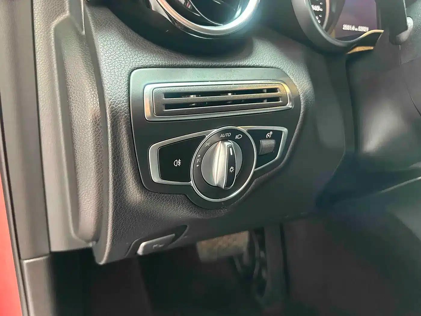 2019 Mercedes-Benz C-Class C 260 Sport Edition — миниатюра 11