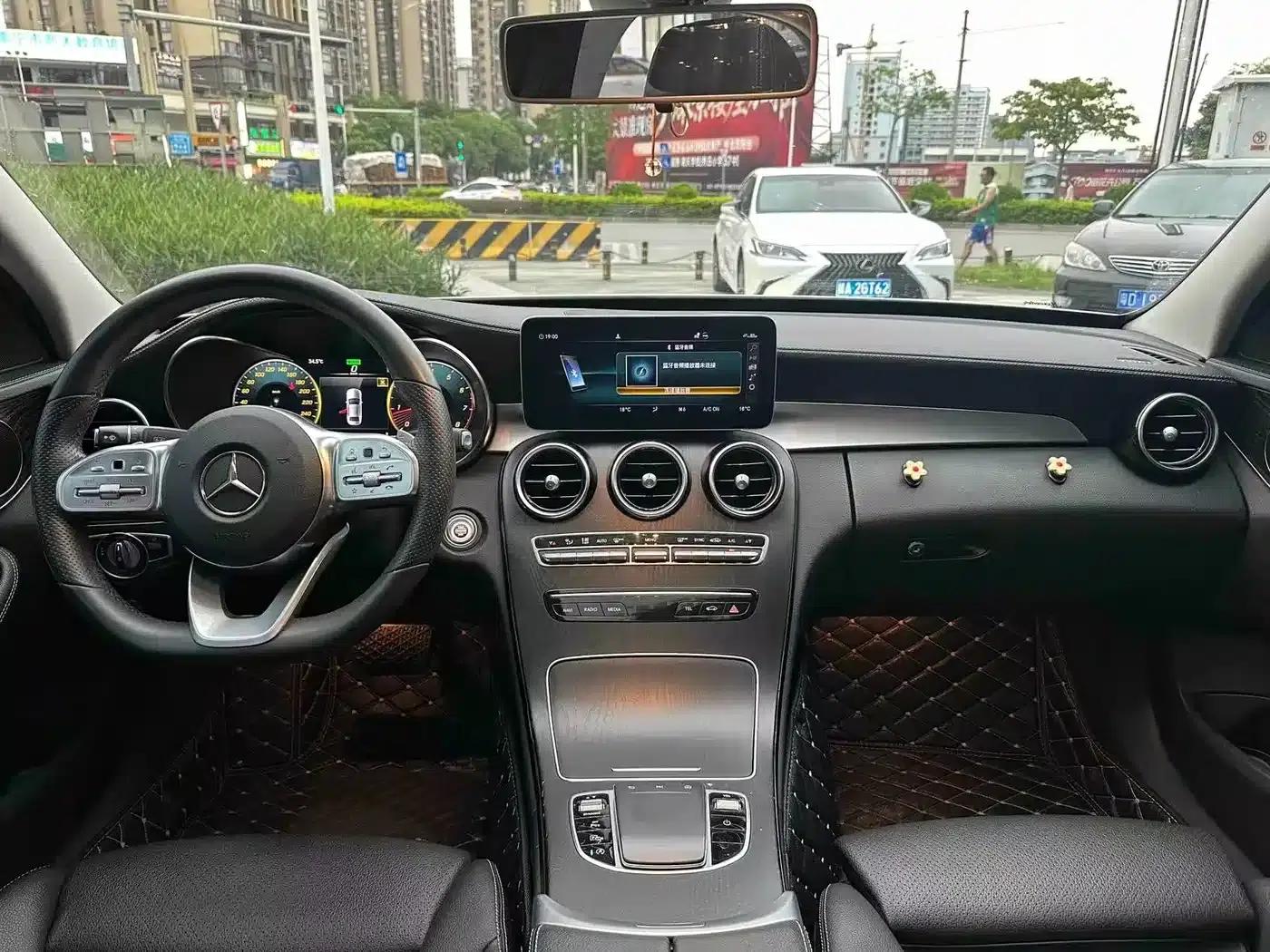 2020 Mercedes-Benz C-Class C 260 L Sport Edition — миниатюра 5