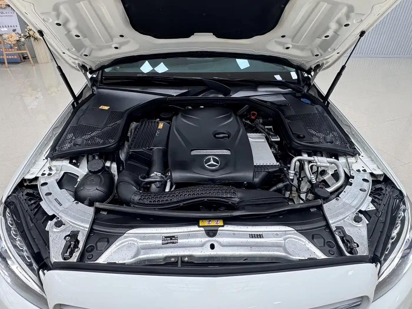 2015 Mercedes-Benz C-Class Facelift C 180 L Sport — миниатюра 12
