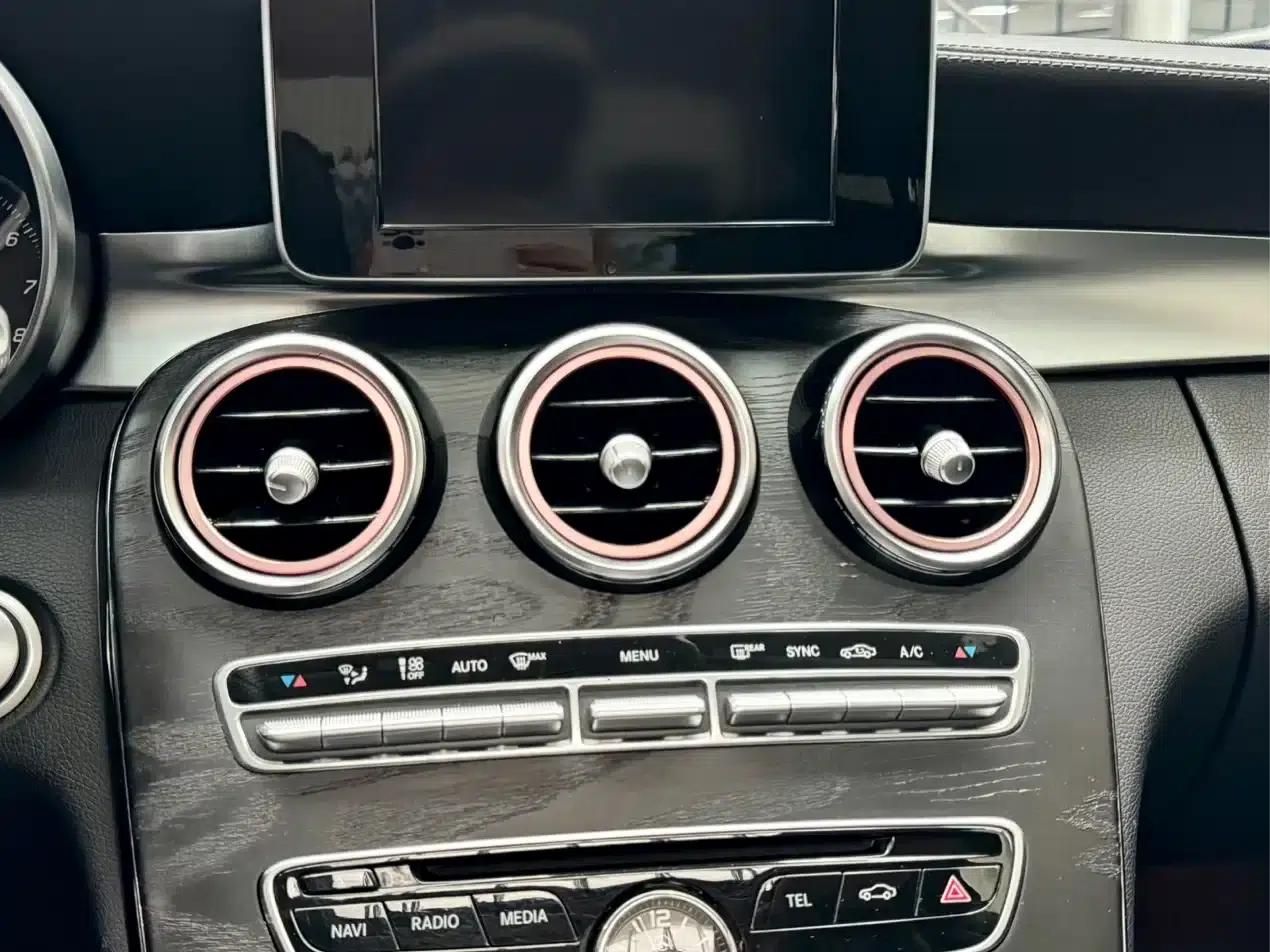 2015 Mercedes-Benz C-Class Facelift C 180 L Sport — миниатюра 21