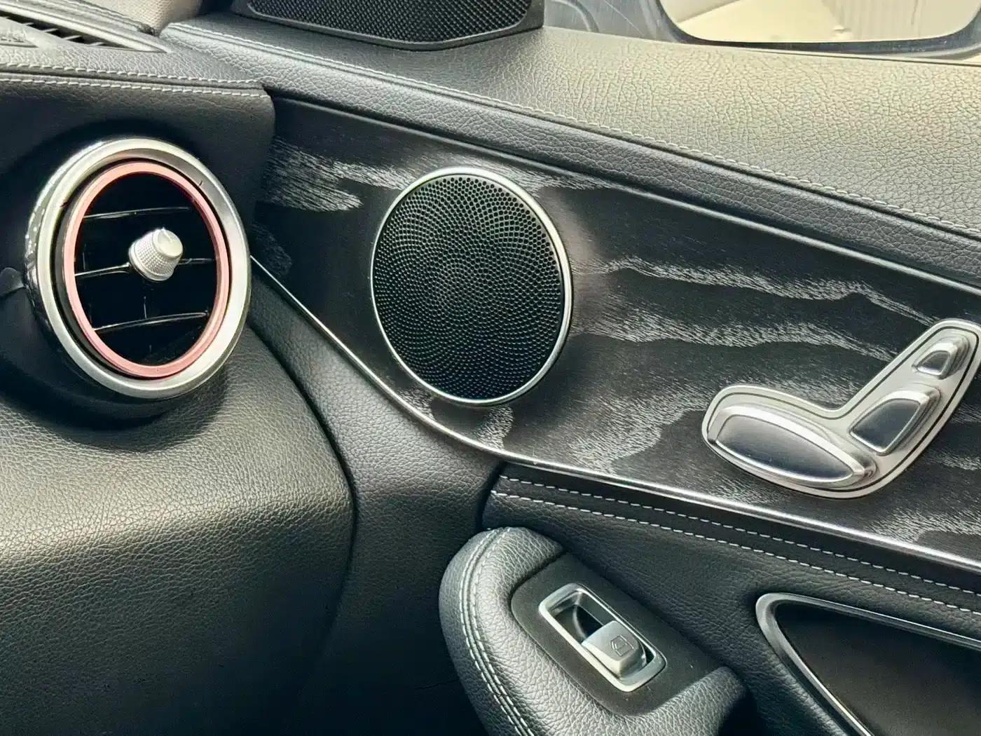 2015 Mercedes-Benz C-Class Facelift C 180 L Sport — миниатюра 22