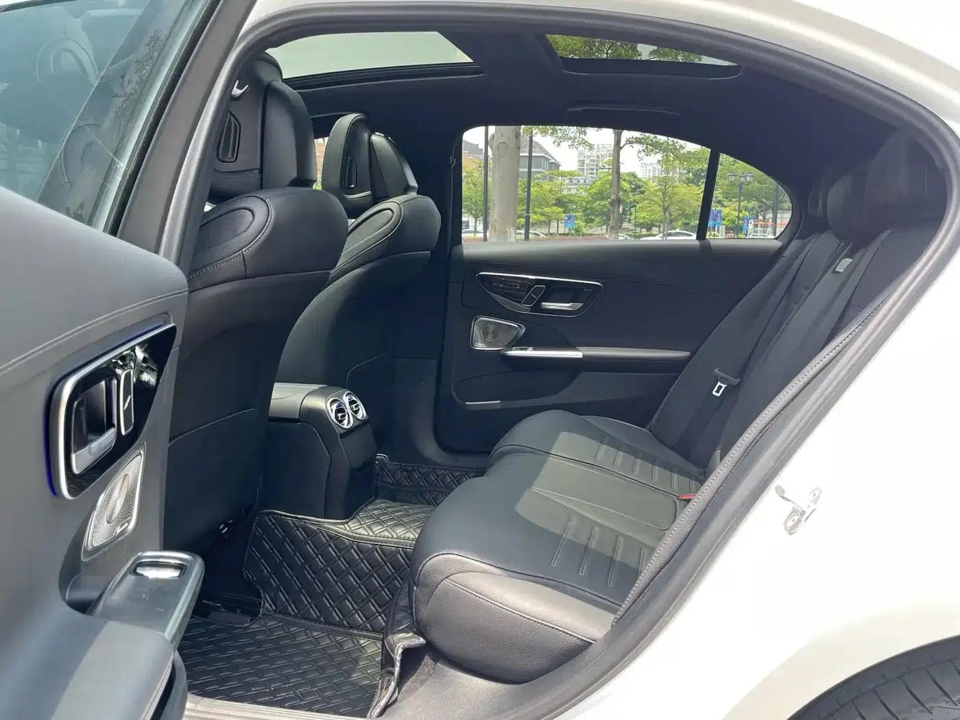 Mercedes-Benz C-Class 2024 Facelift C 260 L Sport Edition — миниатюра 12