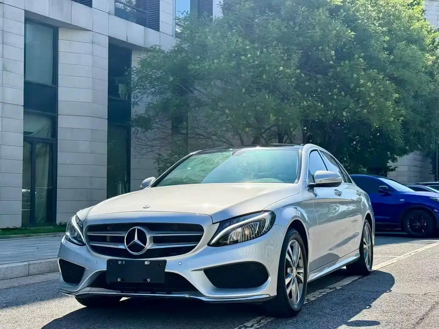 Mercedes-Benz C-Class 2015 Facelift C 200 L Sport — миниатюра 1