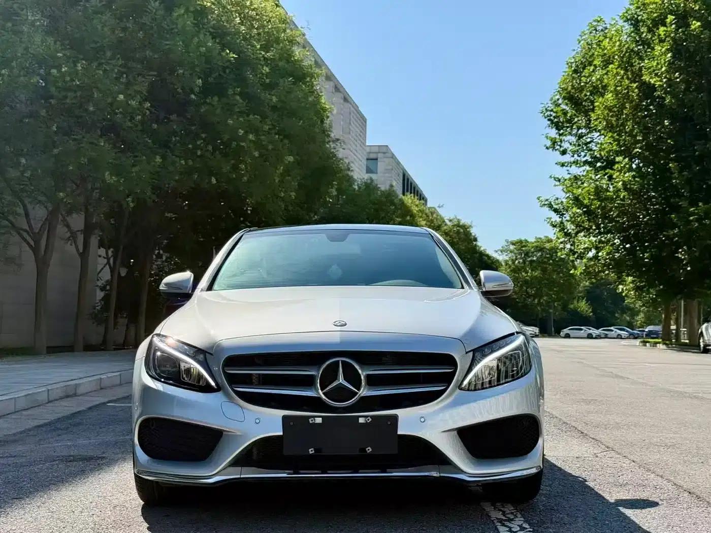 Mercedes-Benz C-Class 2015 Facelift C 200 L Sport — миниатюра 2