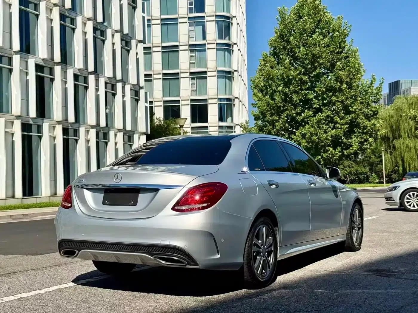 Mercedes-Benz C-Class 2015 Facelift C 200 L Sport — миниатюра 5