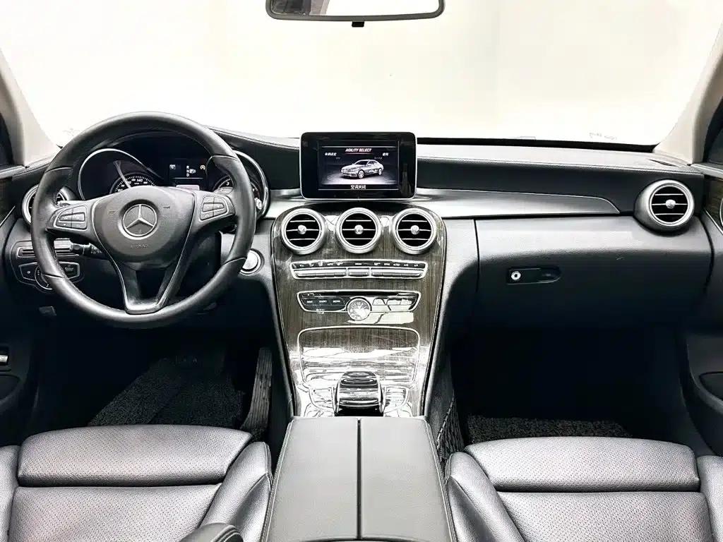 2015 Mercedes-Benz C-Class C 200 L — миниатюра 11