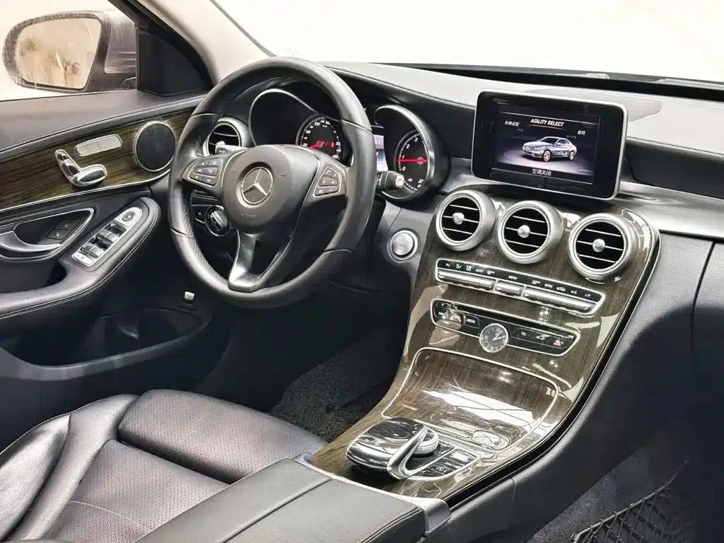 2015 Mercedes-Benz C-Class C 200 L — миниатюра 13