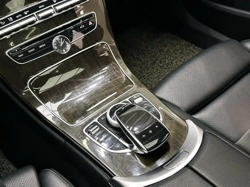 2015 Mercedes-Benz C-Class C 200 L — миниатюра 16