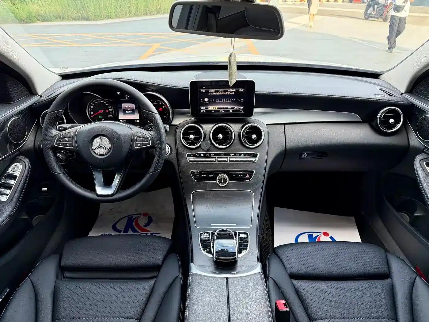 2018 Mercedes-Benz C-Class C 180 L Fashion Sport Edition — миниатюра 11