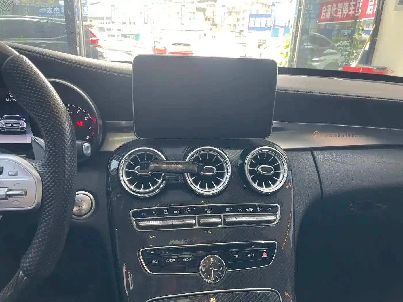 2015 Mercedes-Benz C-Class C 300 L Sport — миниатюра 7