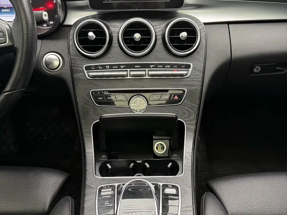 2018 Mercedes-Benz C-Class C 200 L Sport Edition — миниатюра 25