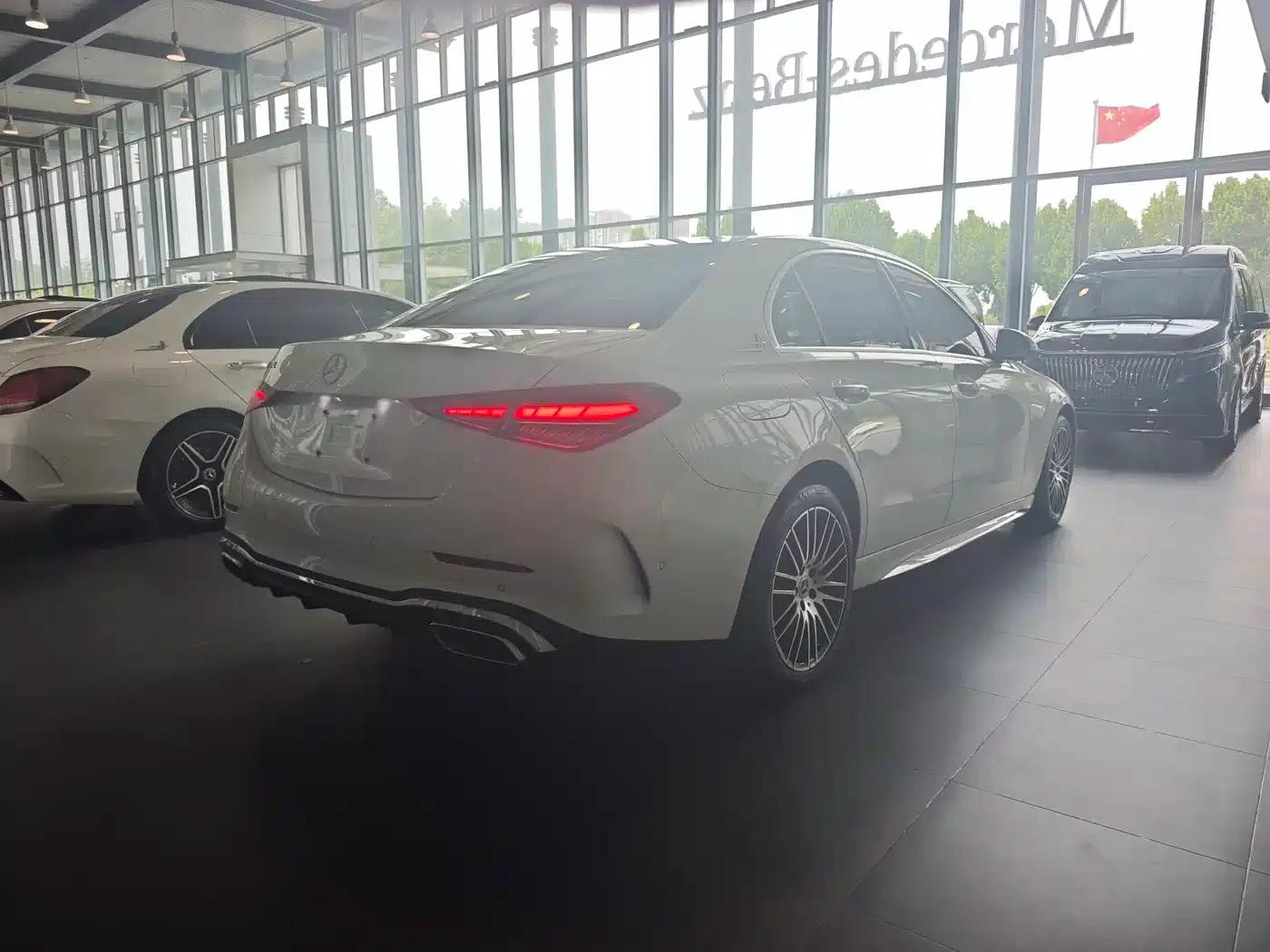 2023 Mercedes-Benz C-Class C 200 L Sport Edition — миниатюра 7