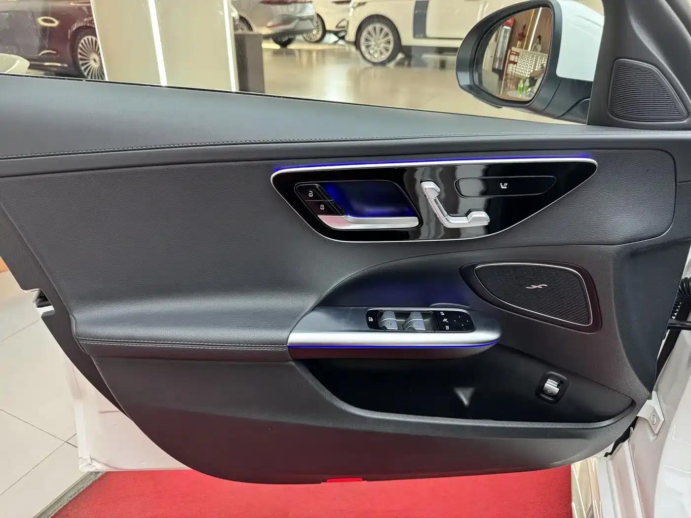 2023 Mercedes-Benz C-Class C 260 L Sport Edition — миниатюра 9