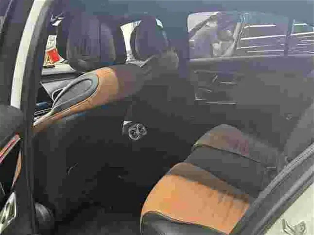 2025 Mercedes-Benz C-Class Facelift C 260 L Sport Night Edition — миниатюра 8