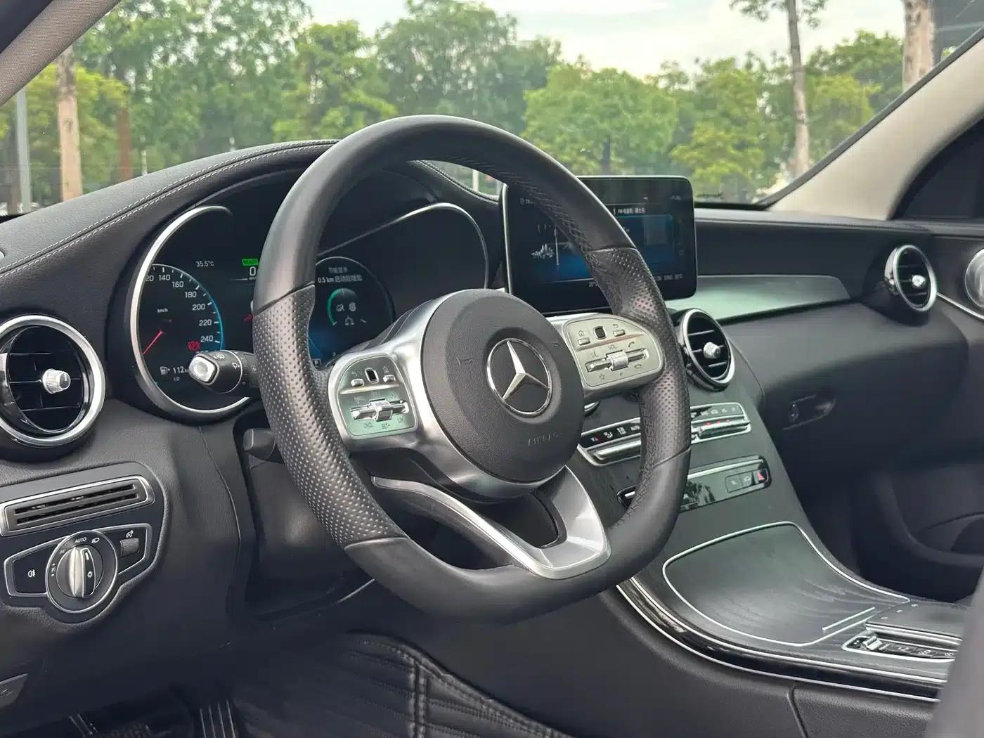 2020 Mercedes-Benz C-Class C 260 L Sport Edition — миниатюра 6