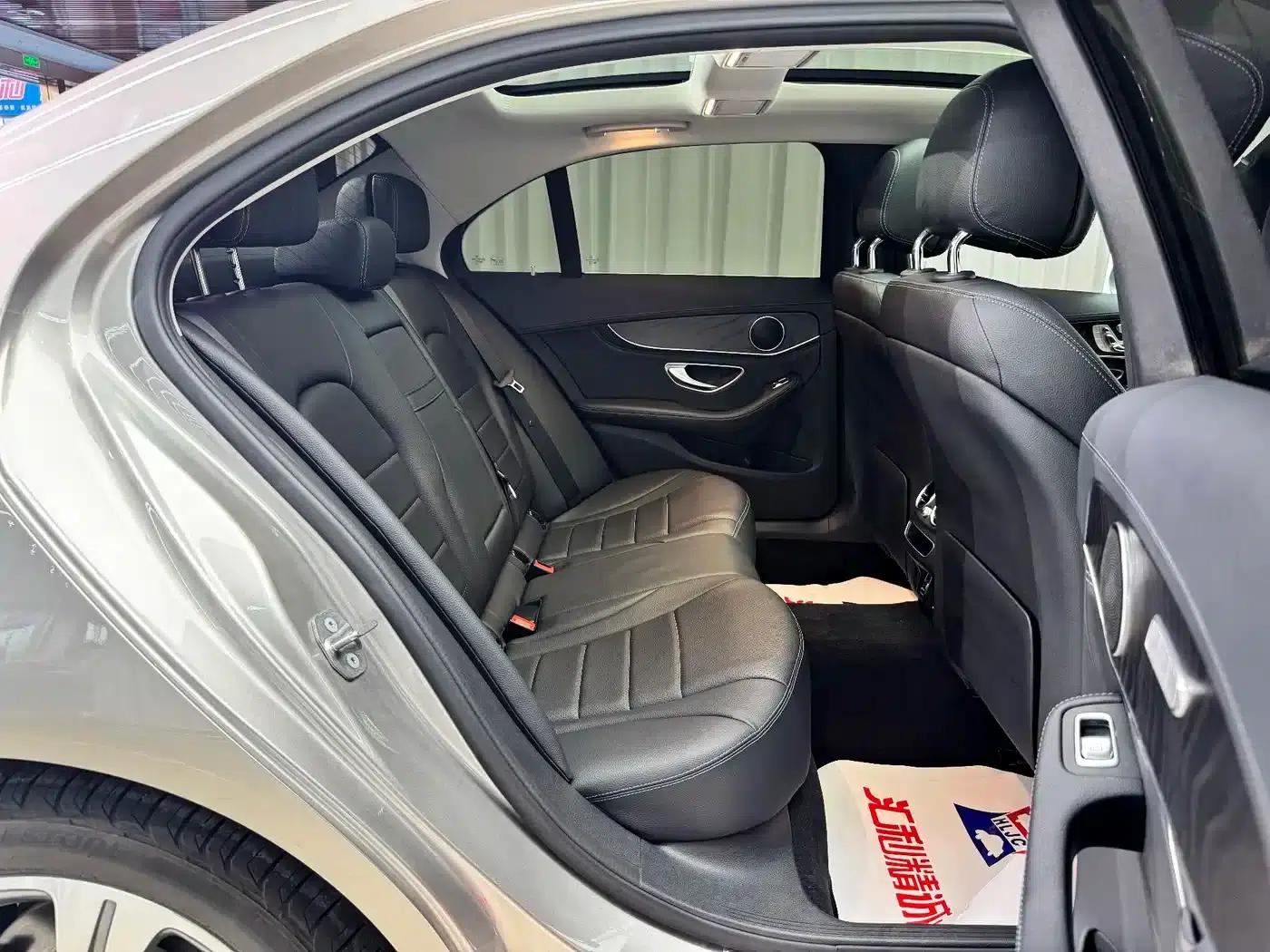 2020 Mercedes-Benz C-Class C 260 L Sport Edition — миниатюра 18