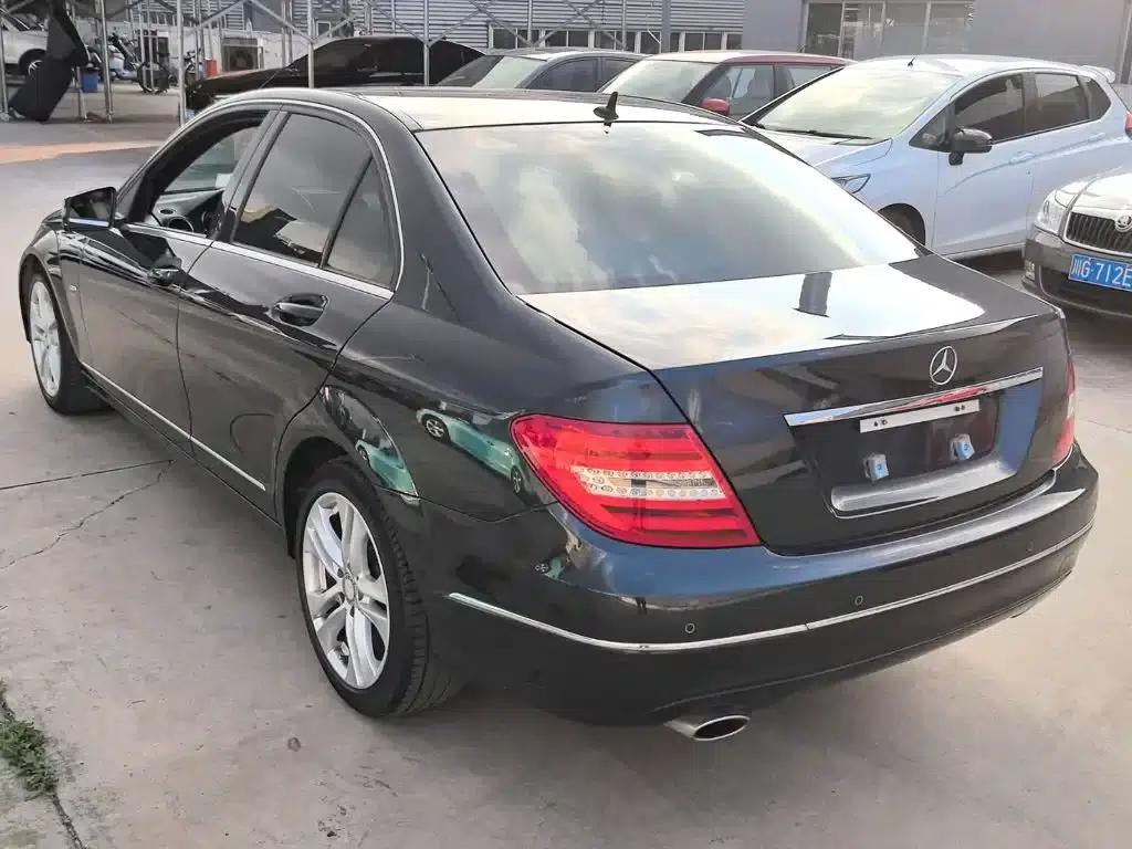 Mercedes-Benz C-Class 2011 C 200 CGI Fashion Model — миниатюра 6