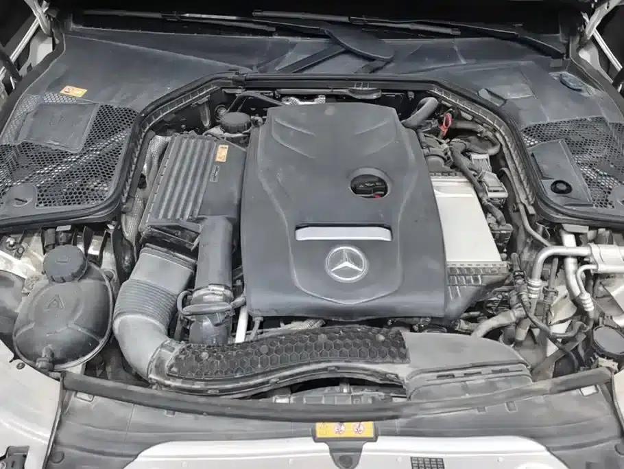 2016 Mercedes-Benz C-Class C 180 L Sport — миниатюра 10
