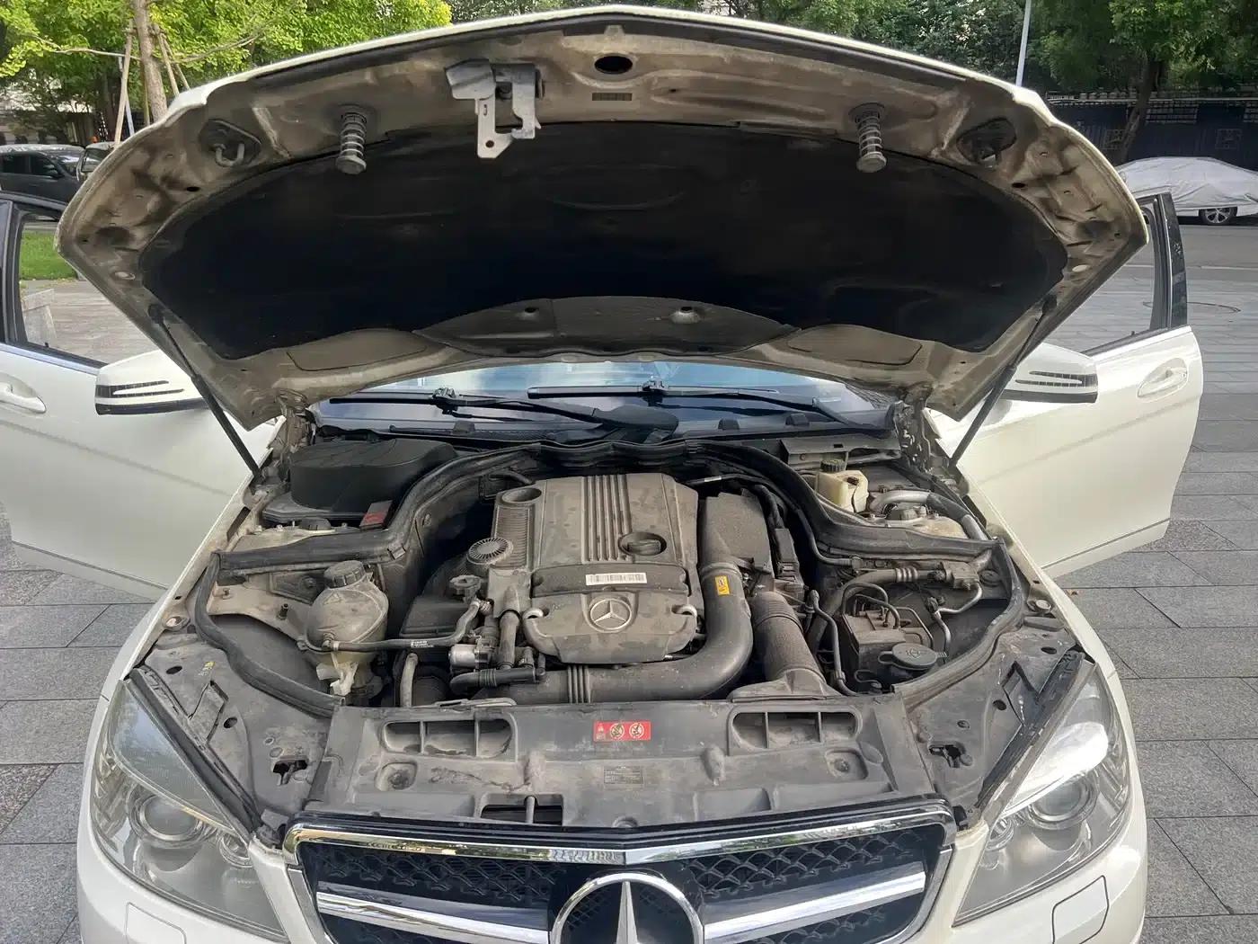 Mercedes-Benz C-Class 2010 C 200 CGI Elegance — миниатюра 16