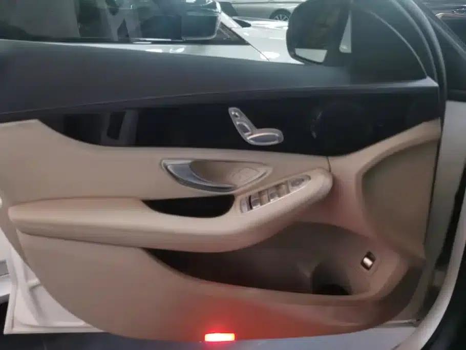 2018 Mercedes-Benz C-Class C 180 L Fashion Sport Edition — миниатюра 7