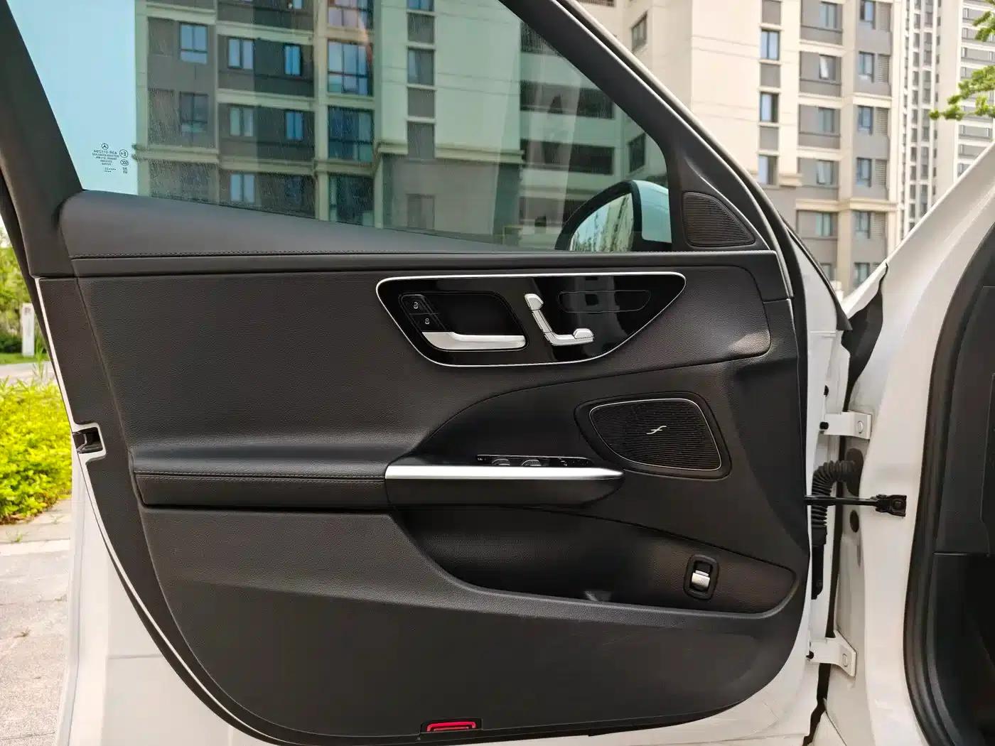 2023 Mercedes-Benz C-Class C 200 L Sport Edition — миниатюра 6