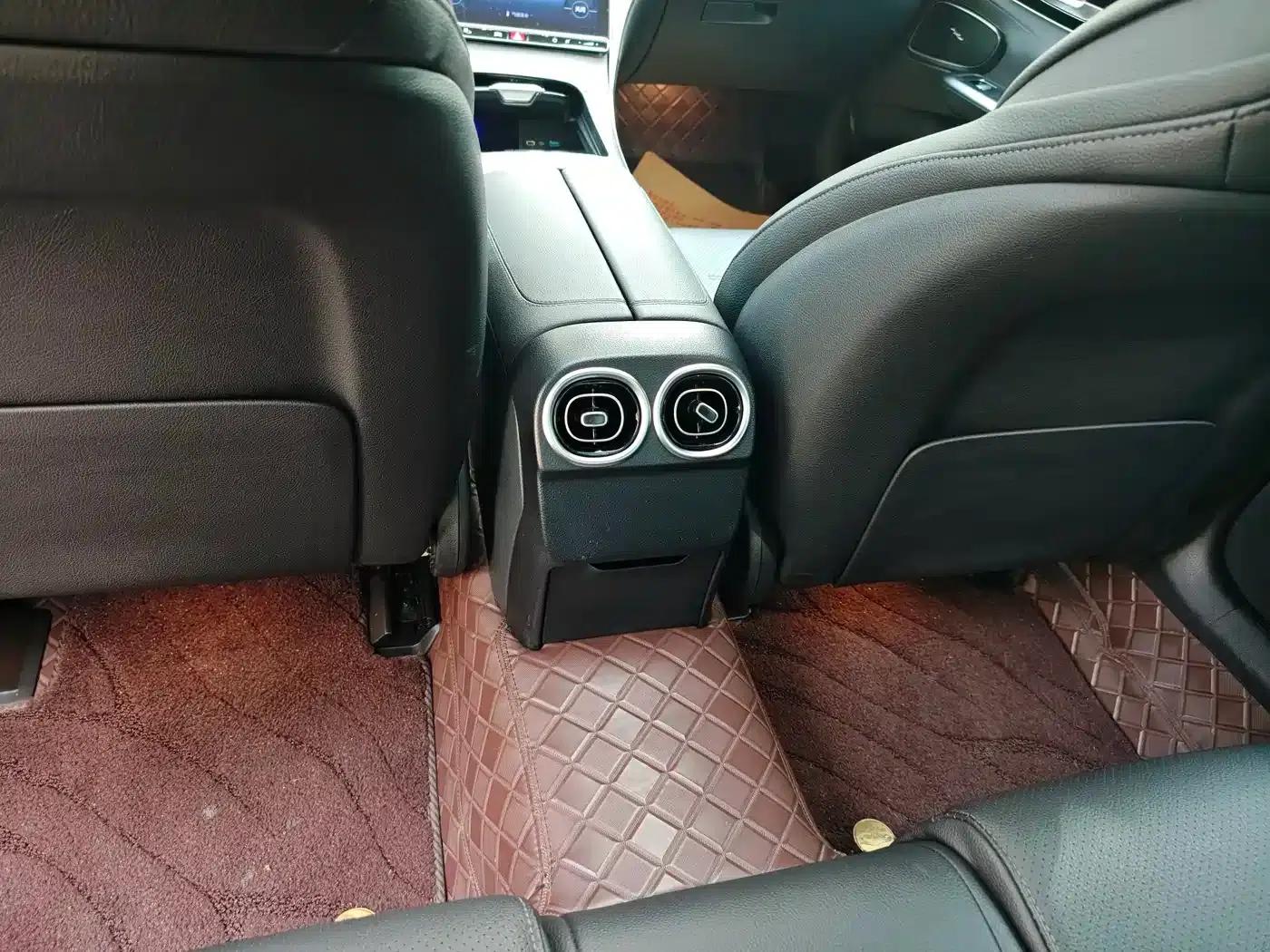 2023 Mercedes-Benz C-Class C 200 L Sport Edition — миниатюра 10